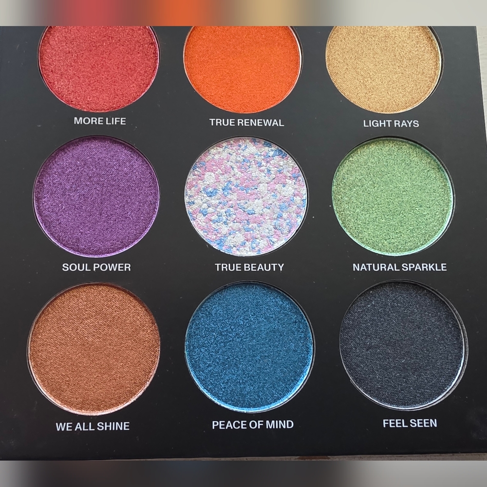 Morphe Artistry Palette 9N Love Shines